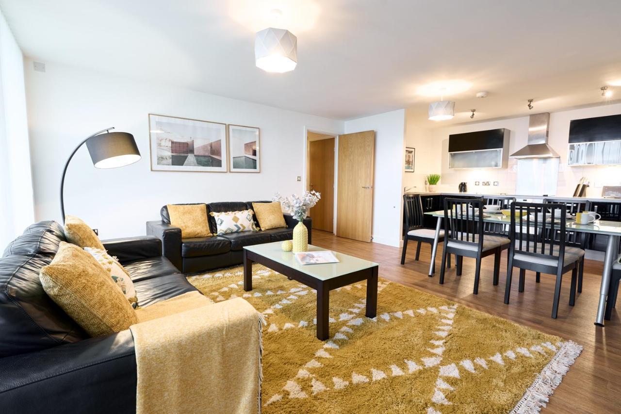 Shortstaymk Vizion Apartments, With Free Superfast Wi-Fi, Parking, Sky Sports And Movies Milton Keynes Extérieur photo