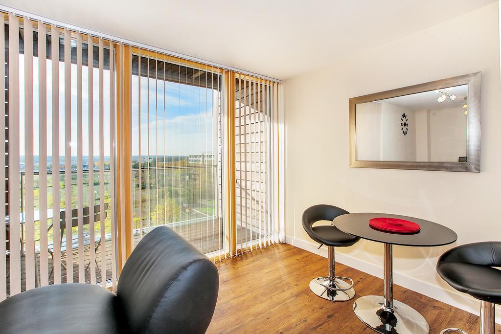 Shortstaymk Vizion Apartments, With Free Superfast Wi-Fi, Parking, Sky Sports And Movies Milton Keynes Extérieur photo
